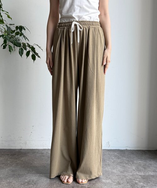 DouDou（ドゥドゥ）の「ビンテージ風タックワイドドロストパンツ（その他パンツ・レディース・チャコールグレー/ベージュ・FREE/TM）」の4枚目の写真