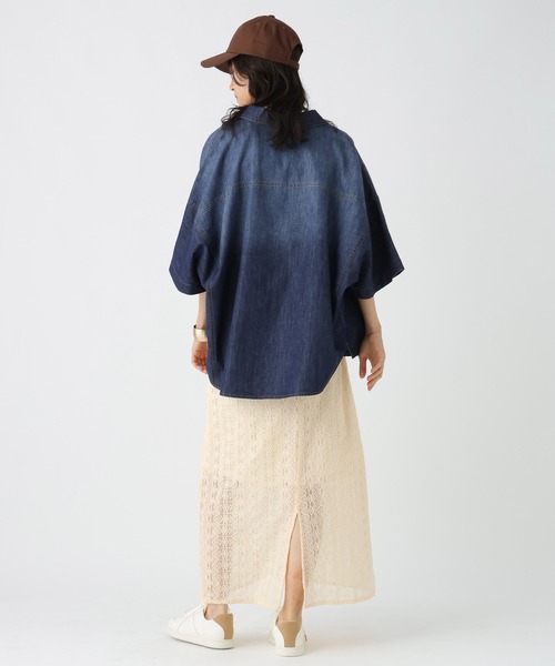 Elura（エルーラ）の「デニム5分袖シャツ / 581939（シャツ/ブラウス・レディース・ネイビー/ブルー・FREE）」の7枚目の写真