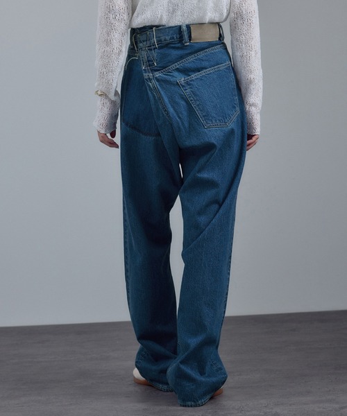 KURO（クロ）の「【KURO for SALON（クロ）】別注クロスデニムパンツ（デニムパンツ・レディース・ブルー系その他4・25/26/27/28/29）」の12枚目の写真