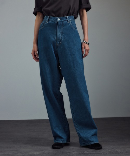 KURO（クロ）の「【KURO for SALON（クロ）】別注クロスデニムパンツ（デニムパンツ・レディース・ブルー系その他4・25/26/27/28/29）」の3枚目の写真