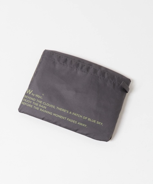 SMELLY（スメリー）の「Wpc.　ユニセックス バイカラーパッカブルポンチョ（ポンチョ・レディース・ベージュ/カーキ・ONE）」の8枚目の写真