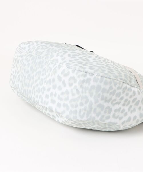 GREGORY（グレゴリー）の「GREGORY/グレゴリー ショルダーバック サッチェル M スノーレオパード 154503A688（ショルダーバッグ・メンズ・レオパード・FREE）」の3枚目の写真