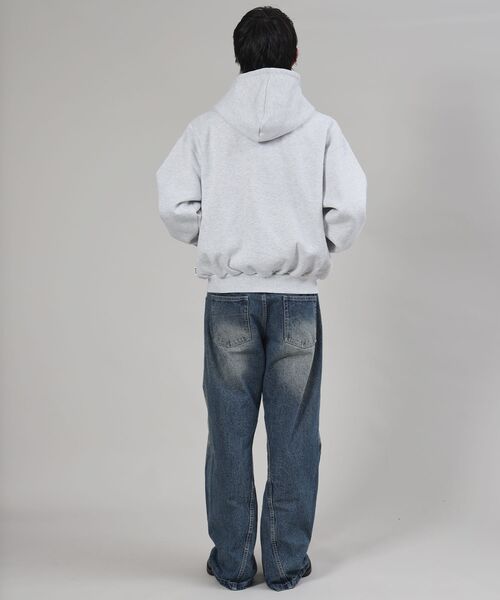 FFEIN（フェイン）の「【FFEIN（フェイン）】ヘビーウエイトワンポイントロゴ立体フードジップパーカー / パーカー 裏起毛 ジップ 刺繍 ロゴ フーディ ダブルジップ（パーカー・メンズ・アッシュグレー/ブラック/ブラウン/ネイビー・LARGE/MEDIUM/SMALL）」の10枚目の写真