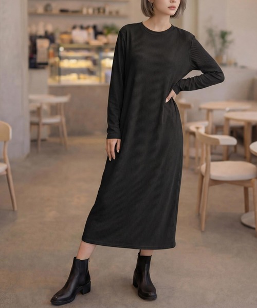 cammie(キャミー)の「リブクルーネックワンピース(ワンピース・レディース・ブラック/オフホワイト・M/L)」の1枚目の写真