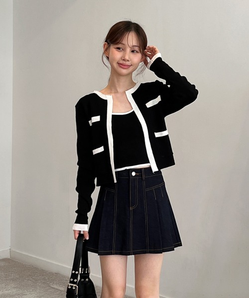 by muni:r（バイ ムニール）の「【着用動画あり・2色・２サイズ展開】デニムプリーツミニスカート/2025 AW COLLECTION（デニムスカート・レディース・ブラック/ブルー・MEDIUM/SMALL）」の7枚目の写真