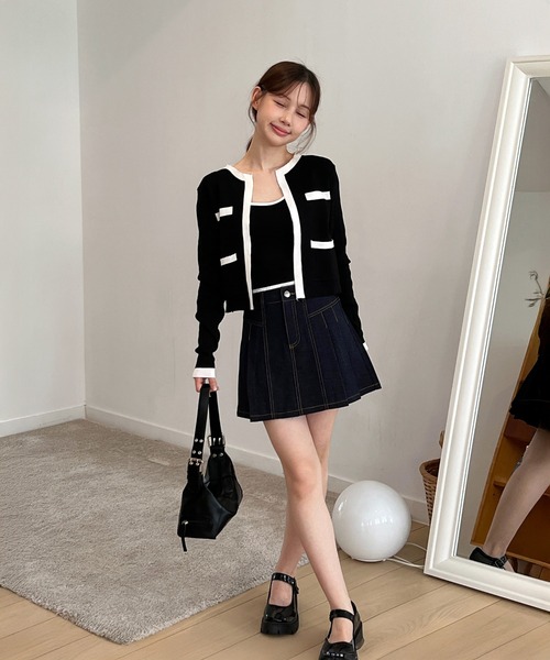 by muni:r（バイ ムニール）の「【着用動画あり・2色・２サイズ展開】デニムプリーツミニスカート/2025 AW COLLECTION（デニムスカート・レディース・ブラック/ブルー・MEDIUM/SMALL）」の8枚目の写真