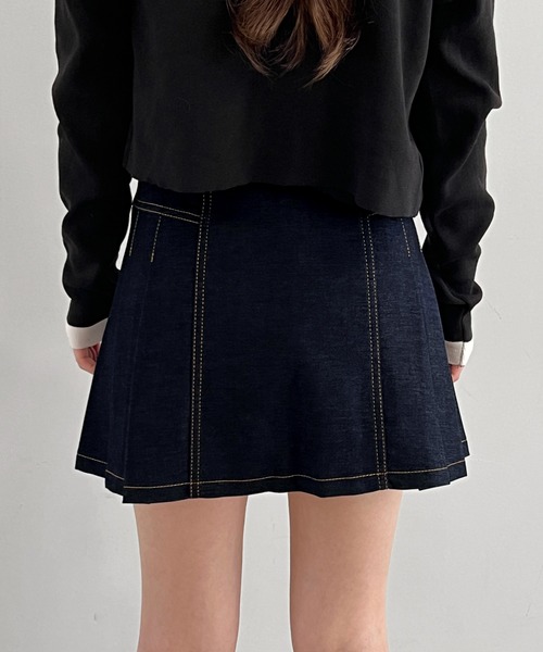 by muni:r（バイ ムニール）の「【着用動画あり・2色・２サイズ展開】デニムプリーツミニスカート/2025 AW COLLECTION（デニムスカート・レディース・ブラック/ブルー・MEDIUM/SMALL）」の21枚目の写真