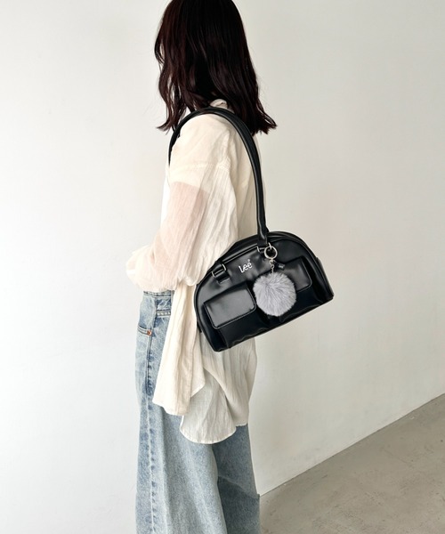 Lee(リー)の「Lee/リー 2ポケット ロングハンドル PUミニボストンバッグ/ボンボンチャーム(ボストンバッグ・レディース・ワイン/ブラック・FREE)」の8枚目の写真