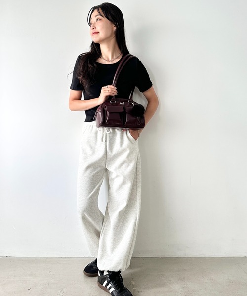 Lee(リー)の「Lee/リー 2ポケット ロングハンドル PUミニボストンバッグ/ボンボンチャーム(ボストンバッグ・レディース・ワイン/ブラック・FREE)」の18枚目の写真