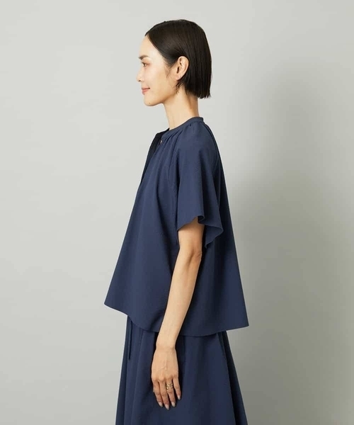 MICHEL KLEIN（ミッシェル・クラン）の「[セットアップ対応]ギャザーブラウス　サッカー無地（シャツ/ブラウス・レディース・ネイビー/ライラック・38）」の12枚目の写真