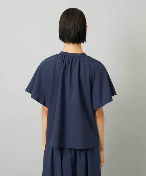 MICHEL KLEIN（ミッシェル・クラン）の「[セットアップ対応]ギャザーブラウス　サッカー無地（シャツ/ブラウス・レディース・ネイビー/ライラック・38）」の13枚目の写真