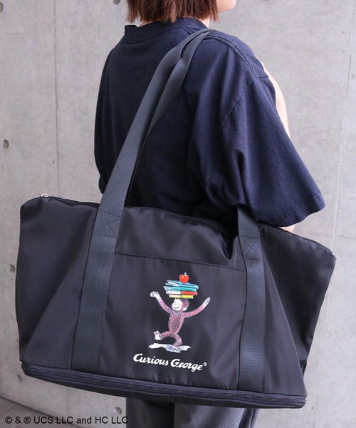ACCOMMODE(アコモデ)の「【365Curious】Curious George サイズアップボストン(ボストンバッグ・レディース・ベージュ/ブラック・FREE)」の22枚目の写真