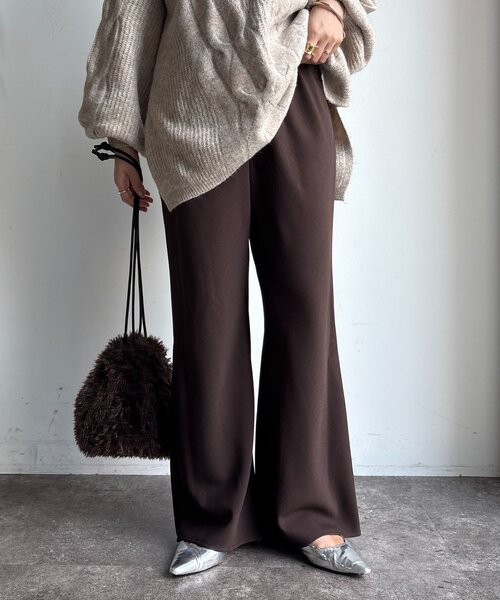 DouDou（ドゥドゥ）の「バイヤスセミフレアパンツ（その他パンツ・レディース・ブラウン/カーキ/ブラック/モスグリーン/ライトベージュ・36/38）」の9枚目の写真