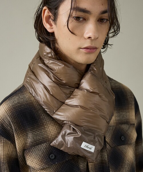 NANGA(ナンガ)の「【NANGA/ナンガ】PORTABLE LIGHT DOWN MUFFLER /ダウンマフラー/ショート/ユニセックス【WEB限定】(ネックウォーマー/スヌード・メンズ・モカ/ネイビー/ブラック・フリー)」の14枚目の写真