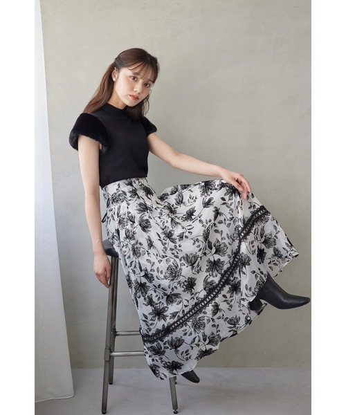 tocco closet(トッコ クローゼット)の「バックレースアップシアーフロッキーフラワータックボリュームフレアスカート(スカート・レディース・ブラック/オフホワイト・M)」の22枚目の写真