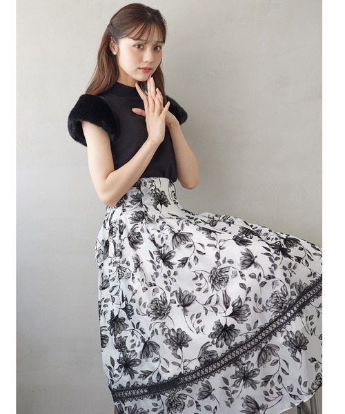 tocco closet(トッコ クローゼット)の「バックレースアップシアーフロッキーフラワータックボリュームフレアスカート(スカート・レディース・ブラック/オフホワイト・M)」の20枚目の写真