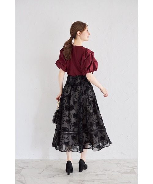 tocco closet(トッコ クローゼット)の「バックレースアップシアーフロッキーフラワータックボリュームフレアスカート(スカート・レディース・ブラック/オフホワイト・M)」の7枚目の写真