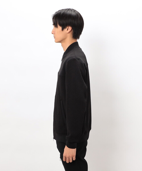 COMME CA ISM(コムサイズム)の「リンクスジャカードダンボール MA-1 ブルゾン(ブルゾン・メンズ・ブラック/チャコール・MEDIUM/LARGE)」の15枚目の写真