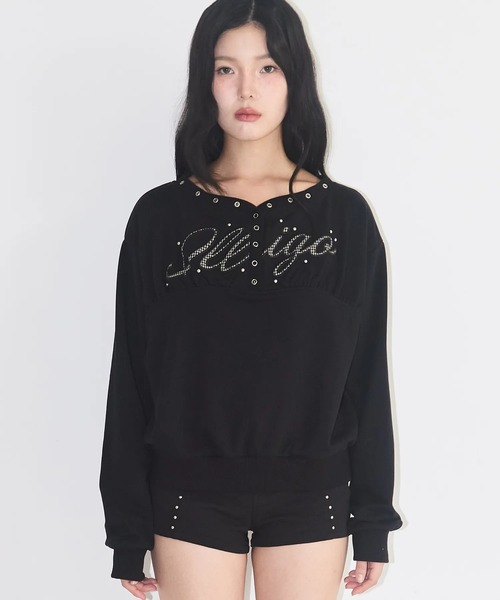 ILLIGO(イリゴ)の「【日本未発売/WEB限定】ILLIGO(イリゴ)/アイレット オフショルダー スウェット/BUTTON EYELET OFF-SHOULDER SWEATSHIRT(スウェット・レディース・チャコールグレー/ホワイト/ブラック・FREE)」の8枚目の写真