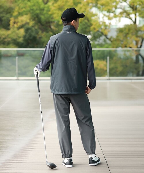 BEAMS GOLF（ビームスゴルフ）の「ORANGE LABEL / パッデッド ベスト（撥水）（ベスト・メンズ・チャコールグレー/ライトグレー/ベージュ・MEDIUM/LARGE/SMALL/X-LARGE）」の18枚目の写真