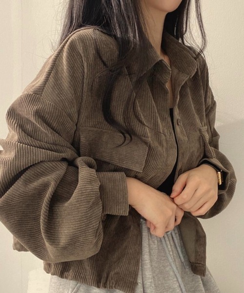 SHOUYO(ショウヨウ)の「コーデュロイショート丈シャツジャケット/ブラック・ブラウン(その他アウター・レディース・ブラック/ブラウン・M)」の6枚目の写真