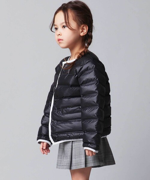 BeBe（ベベ）の「パイピング配色タフタライトダウンブルゾン（ダウンジャケット/コート・キッズ・ベージュ/ブラック・100cm/120cm/90cm/110cm/130cm/140cm/150cm）」の8枚目の写真