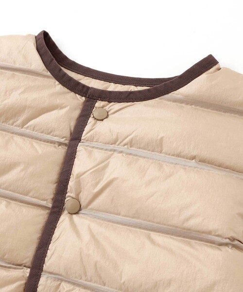 BeBe（ベベ）の「パイピング配色タフタライトダウンブルゾン（ダウンジャケット/コート・キッズ・ベージュ/ブラック・100cm/120cm/90cm/110cm/130cm/140cm/150cm）」の13枚目の写真