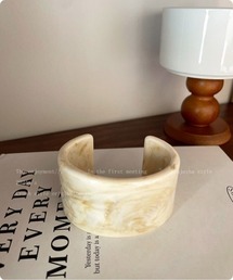 I.O.E（アイオイ）の「【韓国トレンド】マーブル模様レジンバングル（ブレスレット）」