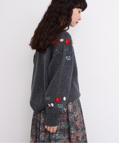 l'atelier du savon(アトリエドサボン)の「くるくるお花の 求心みたいなニットプルオーバー(ニット/セーター・レディース・レッド/チャコールグレー/グレー・FREE)」の22枚目の写真