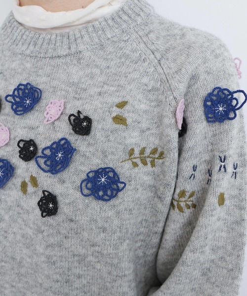 l'atelier du savon(アトリエドサボン)の「くるくるお花の 求心みたいなニットプルオーバー(ニット/セーター・レディース・レッド/チャコールグレー/グレー・FREE)」の12枚目の写真