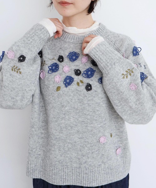 l'atelier du savon(アトリエドサボン)の「くるくるお花の 求心みたいなニットプルオーバー(ニット/セーター・レディース・レッド/チャコールグレー/グレー・FREE)」の13枚目の写真