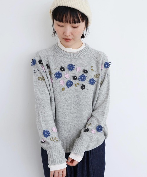 l'atelier du savon(アトリエドサボン)の「くるくるお花の 求心みたいなニットプルオーバー(ニット/セーター・レディース・レッド/チャコールグレー/グレー・FREE)」の14枚目の写真