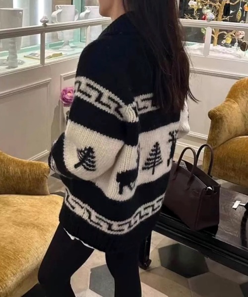 VIBGYOR（ヴィブジョー）の「ノルディック柄ジャガードジップカーディガン /トナカイモチーフ ジャガード 韓国 秋冬(CZ)（カーディガン/ボレロ・レディース・グレー/ブラック・FREE）」の10枚目の写真