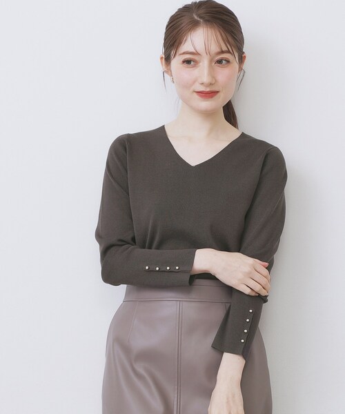 セール】ゴールドボタンVネックニット【洗濯機OK】《6col》（ニット