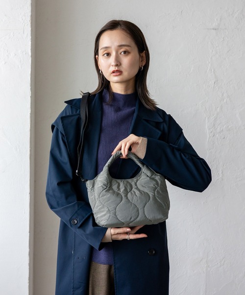 VitaFelice(ヴィータフェリーチェ)の「キルティング2wayミニトートバッグ(トートバッグ・レディース・ブラック/カーキ/グレー・FREE)」の6枚目の写真