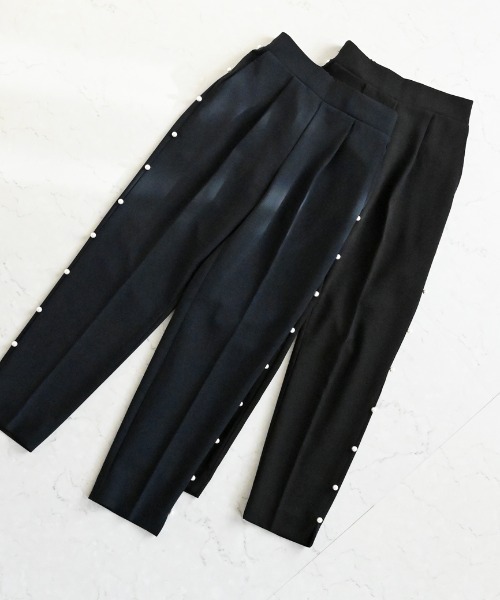 Neige（ネージュ）の「サイドパールテーパードパンツ（スラックス・レディース・ネイビー/ブラック・ONESIZE）」の6枚目の写真