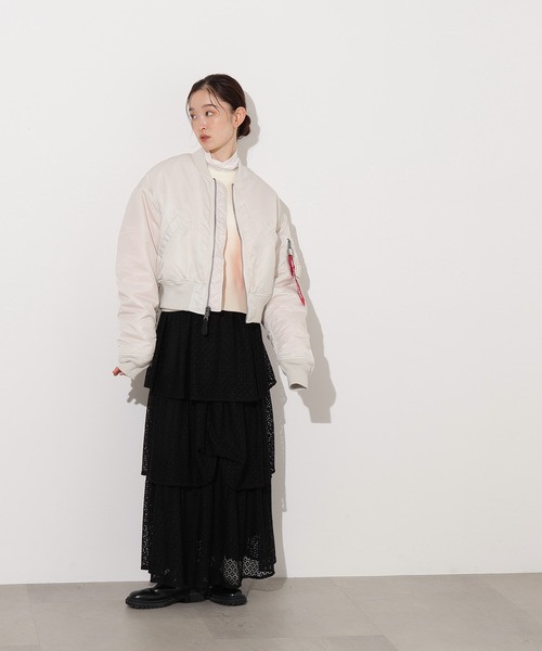 Alpha Industries（アルファインダストリーズ）の「【Alpha Industries】クロップドＭＡ－１（MA-1・レディース・グレー/ホワイト/ブラック・MEDIUM）」の8枚目の写真