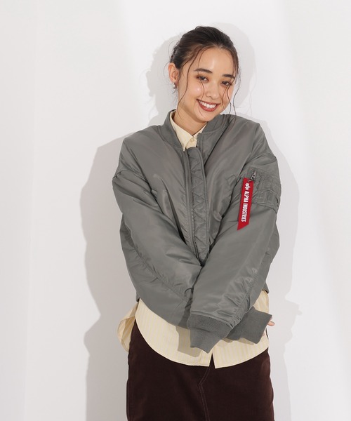 Alpha Industries（アルファインダストリーズ）の「【Alpha Industries】クロップドＭＡ－１（MA-1・レディース・グレー/ホワイト/ブラック・MEDIUM）」の17枚目の写真