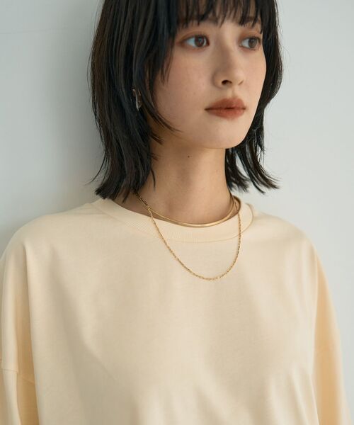 YECCA VECCA(イェッカヴェッカ)の「コットンルーズプルオーバー(Tシャツ/カットソー・レディース・オフホワイト/ブラック/ブラウン/ライトイエロー・FREE)」の11枚目の写真