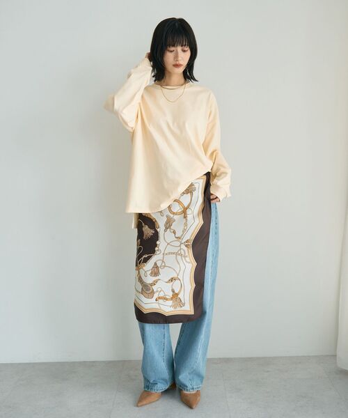 YECCA VECCA(イェッカヴェッカ)の「コットンルーズプルオーバー(Tシャツ/カットソー・レディース・オフホワイト/ブラック/ブラウン/ライトイエロー・FREE)」の14枚目の写真