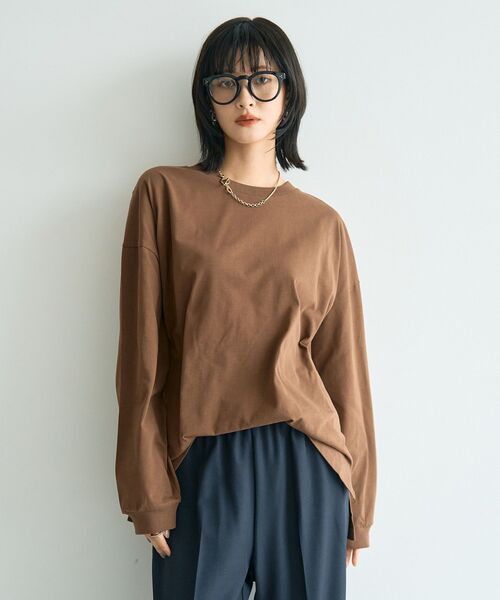 YECCA VECCA(イェッカヴェッカ)の「コットンルーズプルオーバー(Tシャツ/カットソー・レディース・オフホワイト/ブラック/ブラウン/ライトイエロー・FREE)」の21枚目の写真