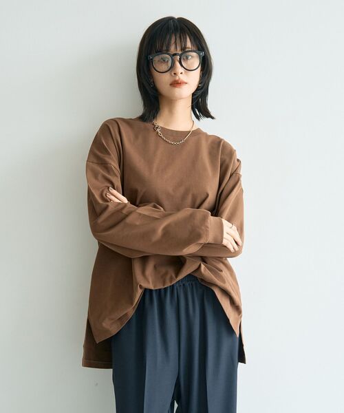 YECCA VECCA(イェッカヴェッカ)の「コットンルーズプルオーバー(Tシャツ/カットソー・レディース・オフホワイト/ブラック/ブラウン/ライトイエロー・FREE)」の22枚目の写真