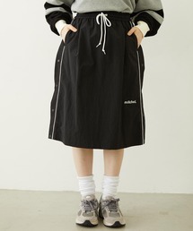 MILKFED.（ミルクフェド）の「CUTOUT LOGO TRACK SKIRT（スカート・レディース）」