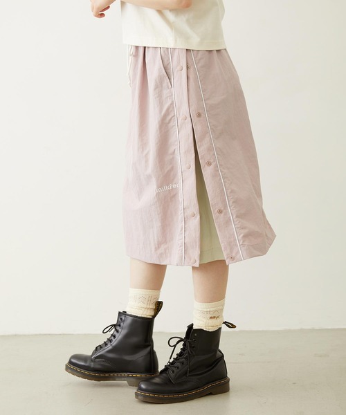 MILKFED.（ミルクフェド）の「CUTOUT LOGO TRACK SKIRT（スカート・レディース・ライトピンク/ブラック/チャコール・M/S）」の18枚目の写真