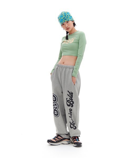 ARCHIVE BOLD(アーカイブボールド)の「939 LOGO CROP LONG SLEEVE (PALE SAGE)(Tシャツ/カットソー・レディース・その他・OS)」の6枚目の写真