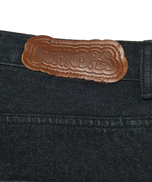 WKNDRS（ウィーキャンドース）の「FLORAL DENIM PANTS (BLACK)（デニムパンツ・レディース・その他・LARGE/X-LARGE/MEDIUM）」の5枚目の写真