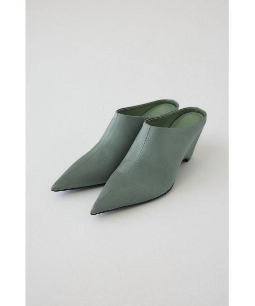 RIM.ARK（リムアーク）の「Pointed satin mule ポインテッドサテンミュール（パンプス・レディース・ライトカーキ/ブラック・37/38/39/36）」の16枚目の写真