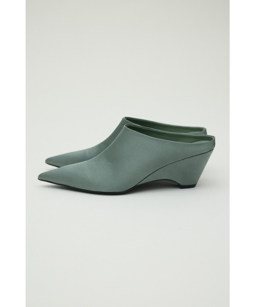 RIM.ARK（リムアーク）の「Pointed satin mule ポインテッドサテンミュール（パンプス・レディース・ライトカーキ/ブラック・37/38/39/36）」の19枚目の写真