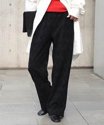 HUG.U（ハグユー）の「ヘリンボーン柄 暖か裏ボアパンツ（その他パンツ）」