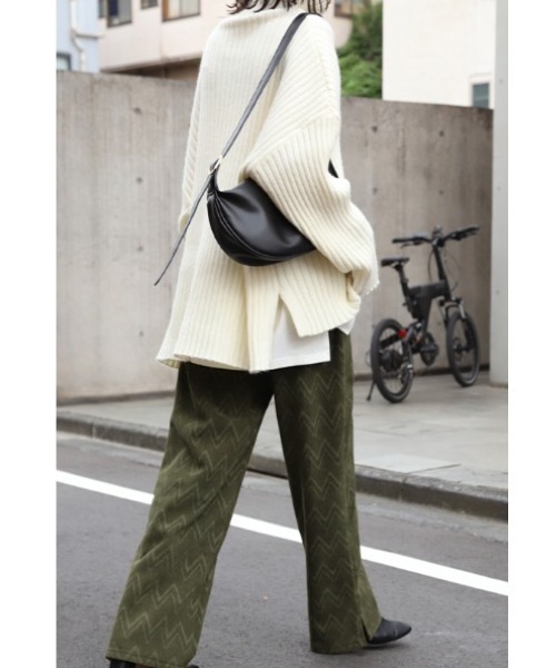 HUG.U(ハグユー)の「ヘリンボーン柄 暖か裏ボアパンツ(その他パンツ・レディース・カーキ/ブラック・M(トール丈)/L(トール丈)/M(レギュラー丈)/L(レギュラー丈))」の3枚目の写真